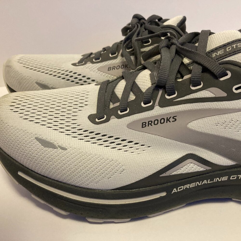 Brooks Adrenaline GTS 23 Men Size 10.5 Wide(2E) Light Grey Cushion Support